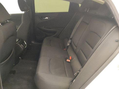 Used 2022 Chevrolet Malibu LT FWD image 18