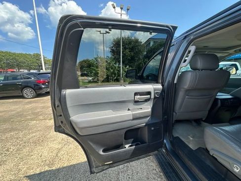 Used 2010 Toyota Sequoia Limited AWD/4WD image 32