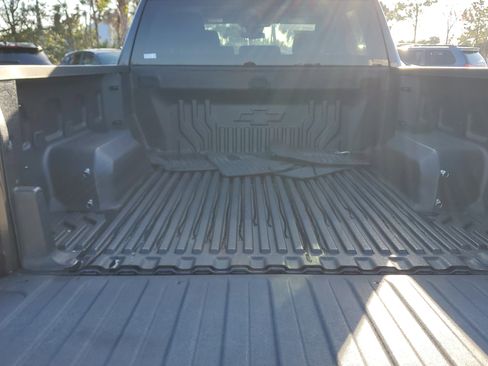 Used 2022 Chevrolet Silverado 1500 Custom image 15