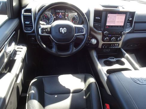 Used 2022 RAM 1500 Laramie AWD/4WD image 12