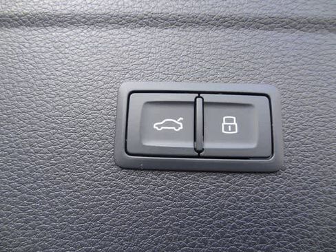 Used 2024 Audi Q5 2.0T Premium Plus image 11