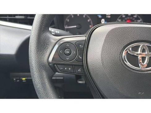 Used 2023 Toyota Corolla LE FWD image 25