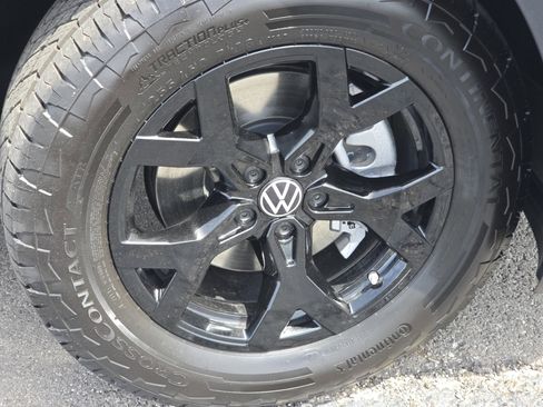 New 2026 Volkswagen Atlas Peak Edition AWD/4WD image 14