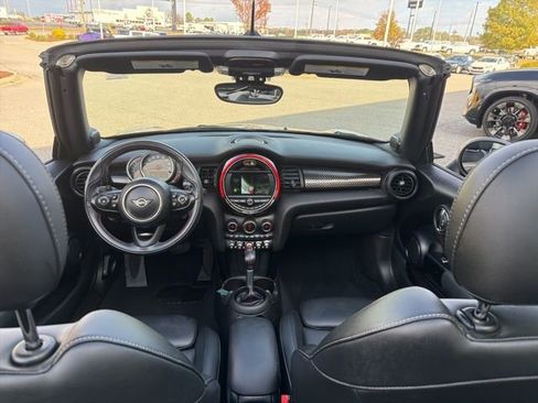 Used 2019 MINI Cooper S image 24