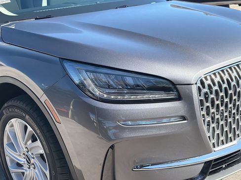 Used 2024 Lincoln Corsair FWD image 35