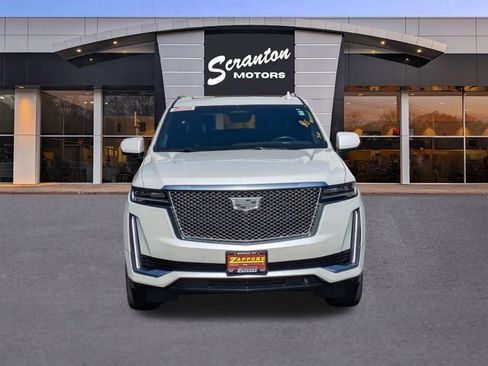 Certified 2023 Cadillac Escalade Premium Luxury Platinum w/ LPO, Radiant Package AWD/4WD image 8
