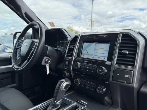 Used 2018 Ford F150 XLT w/ Equipment Group 302A Luxury AWD/4WD image 20