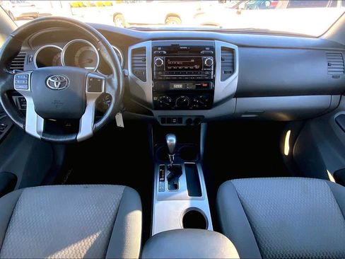 Used 2012 Toyota Tacoma PreRunner image 14