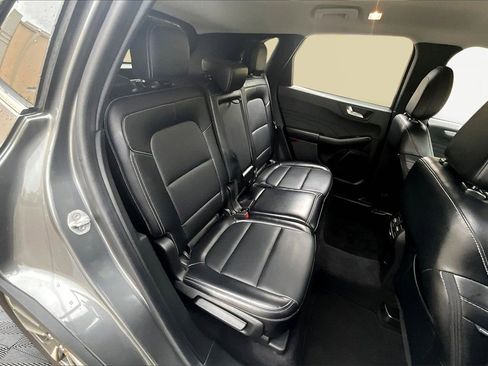 Used 2023 Ford Escape Platinum image 27