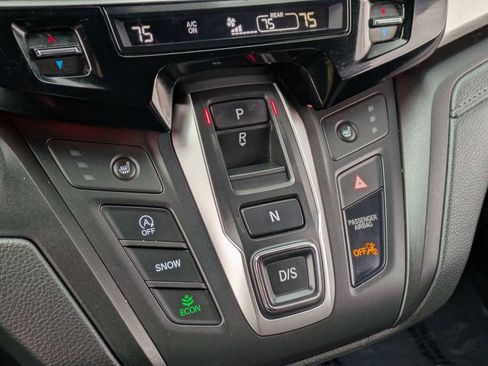 Used 2025 Honda Odyssey Sport-L image 18