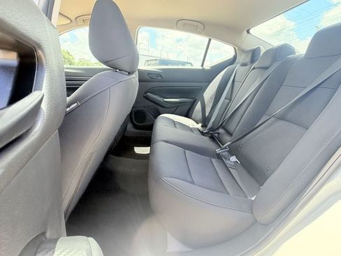 Used 2025 Nissan Altima 2.5 SV FWD image 28