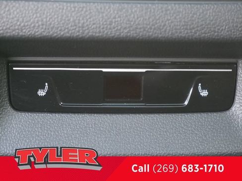 Used 2025 Volkswagen Tiguan SEL R-Line AWD/4WD image 41