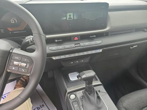 New 2027 Kia Seltos S FWD image 2
