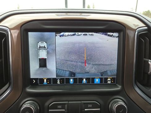 Used 2021 Chevrolet Silverado 2500 High Country w/ Z71 Off-Road Package image 16