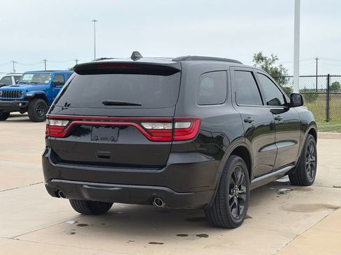 Used 2024 Dodge Durango R/T RWD image 9