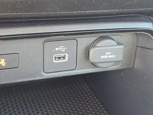 Used 2024 Honda CR-V LX image 8