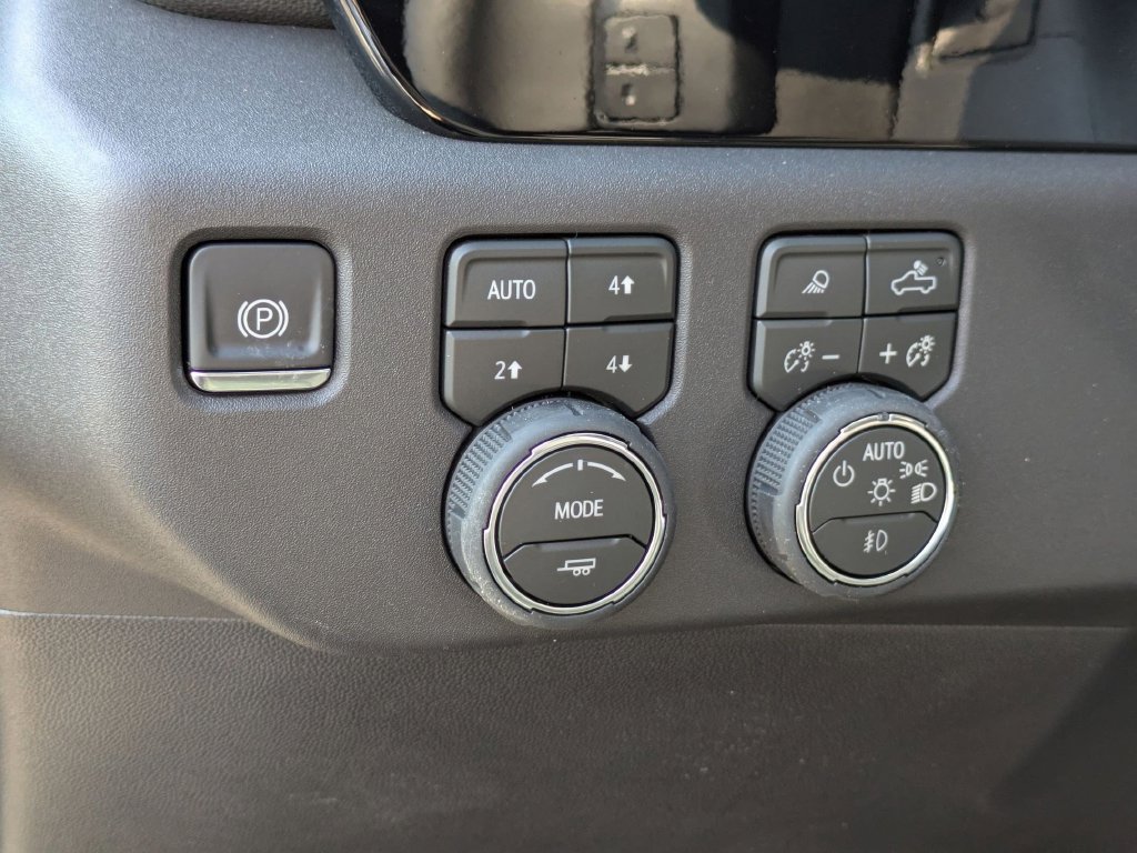 New 2026 Chevrolet Silverado 1500 RST w/ RST All Star Premium Package AWD/4WD image 15