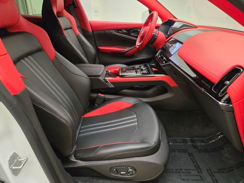 Used 2025 Aston Martin DBX 707 AWD/4WD image 26