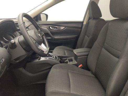Used 2019 Nissan Rogue SV w/ Premium Package AWD/4WD image 17