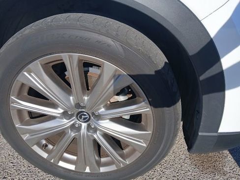 Used 2023 MAZDA CX-9 Signature AWD/4WD image 3