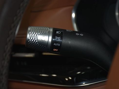 Used 2023 Genesis G80 2.5T image 9