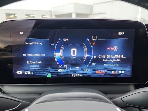 Used 2025 Chevrolet Silverado EV LT image 30