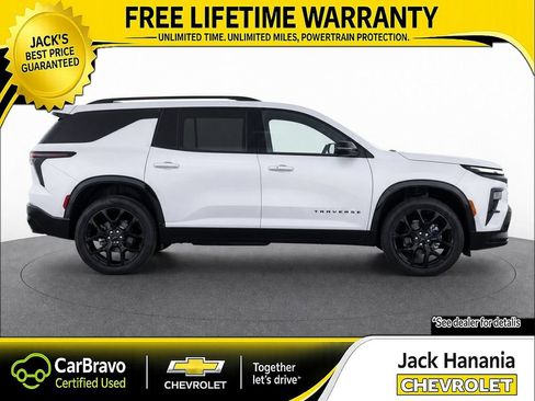 Used 2025 Chevrolet Traverse RS FWD image 4