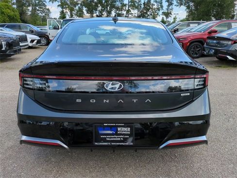 New 2025 Hyundai Sonata SEL image 6