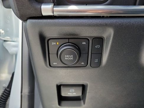 Used 2025 Ford Expedition Max Platinum AWD/4WD image 9