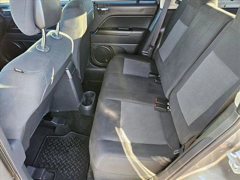 Used 2014 Jeep Compass Sport w/ Power Value Group image 21