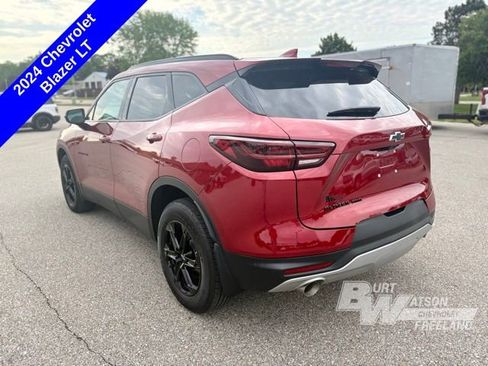 Used 2024 Chevrolet Blazer LT w/ Sound & Technology Package AWD/4WD image 4