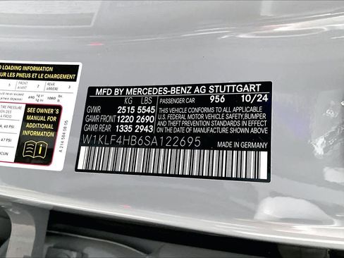 Used 2025 Mercedes-Benz E 350 4MATIC Sedan image 37