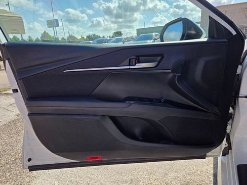 Used 2025 Toyota Camry LE FWD image 13