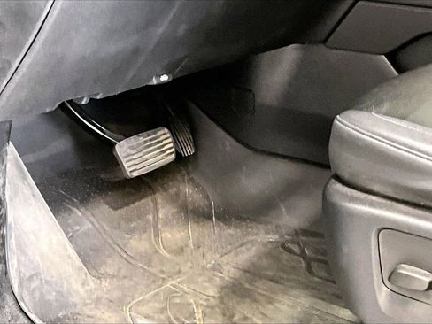 Used 2023 Chevrolet Tahoe LT w/ Luxury Package image 22