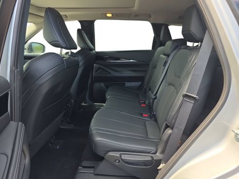 Used 2023 INFINITI QX60 Pure AWD/4WD image 14