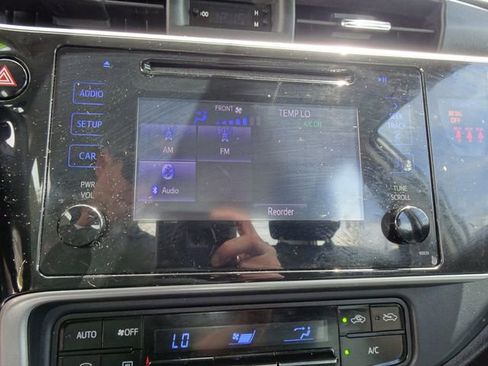 Used 2019 Toyota Corolla LE FWD image 21