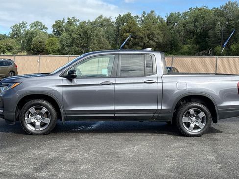 Used 2025 Honda Ridgeline TrailSport image 7