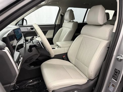 Used 2024 Hyundai Santa Fe SEL FWD image 9