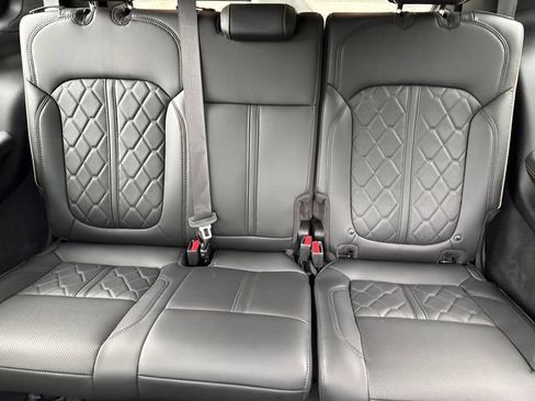 Used 2025 Jeep Grand Wagoneer Series III w/ Rear Seat Video Group 1 AWD/4WD image 20