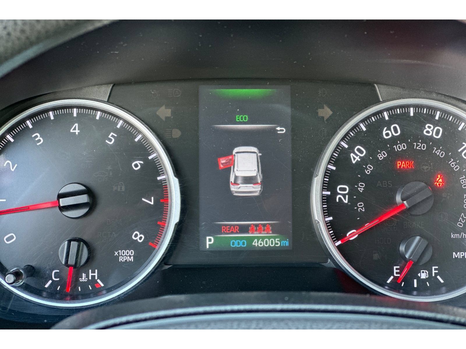 Used 2019 Toyota RAV4 LE w/ Carpet Mat Package FWD image 28