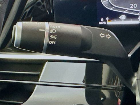 Certified 2025 INFINITI QX80 Luxe image 14