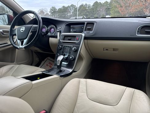 Used 2013 Volvo S60 T5 image 21