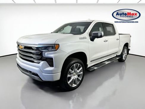 Used 2024 Chevrolet Silverado 1500 High Country w/ High Country Premium Package AWD/4WD image 5