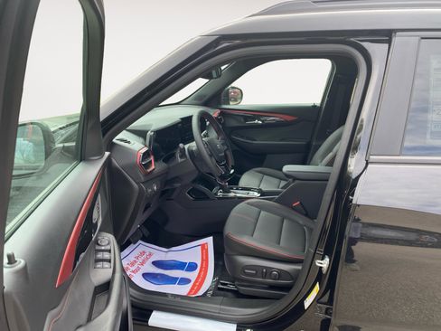 New 2025 Chevrolet TrailBlazer RS w/ Convenience Package image 9