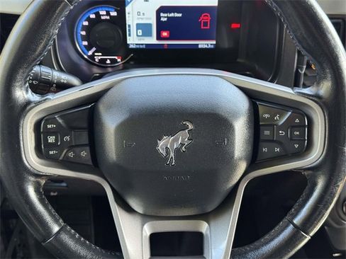 Used 2021 Ford Bronco Badlands image 14