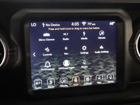 Used 2018 Jeep Wrangler Unlimited Sahara AWD/4WD image 33