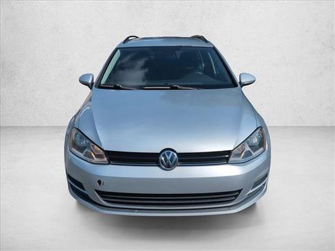 Used 2015 Volkswagen Golf TDI FWD image 2