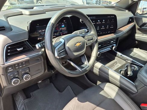 Certified 2025 Chevrolet Tahoe LT AWD/4WD image 2