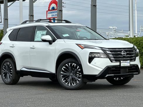 New 2026 Nissan Rogue Platinum AWD/4WD image 2