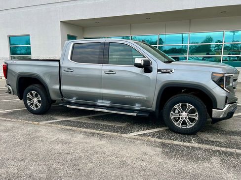 New 2026 GMC Sierra 1500 SLE image 30